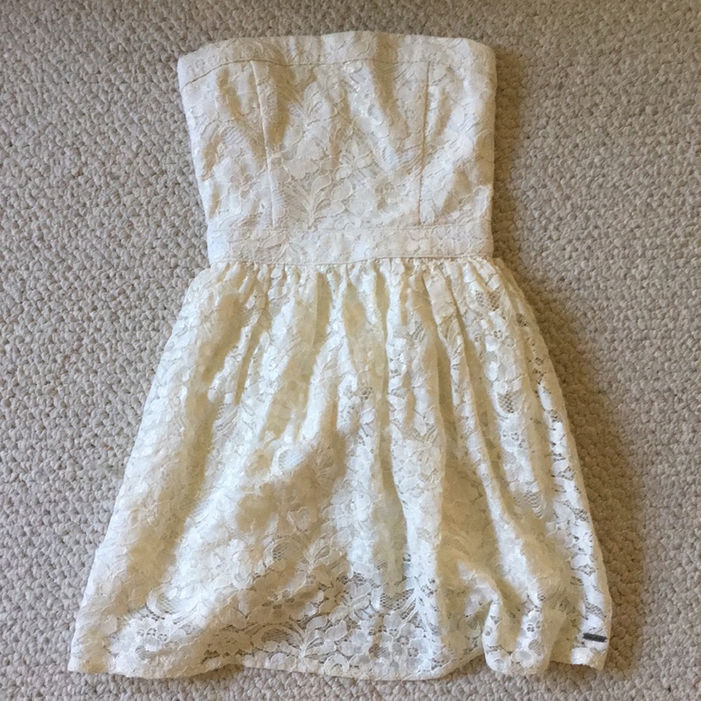 Strapless dress